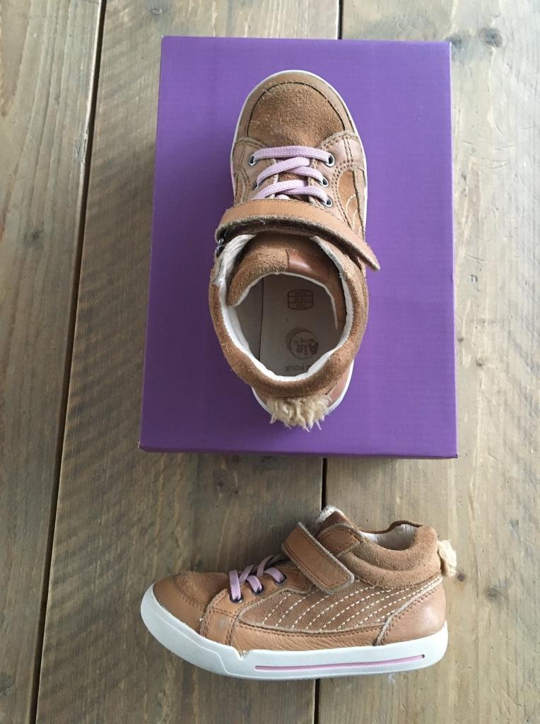 CLARKS, baskets à velcro pratiques taille 28, Enlèvement ou Envoi, Clarks, Chaussures, Fille