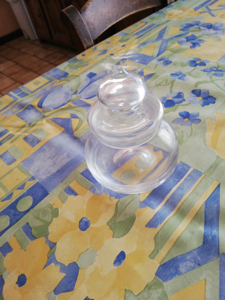 Bonbonnière en cristal., Ophalen of Verzenden