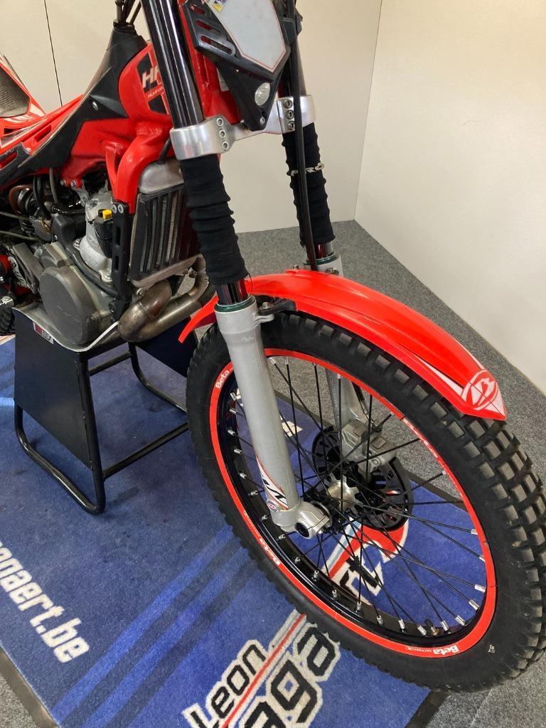 Bêta EVO 300 bwj. 2013 à 2950 réf. LS 2206, Motos, 300 cm³, Entreprise, Jusqu'à 11 kW, Sport