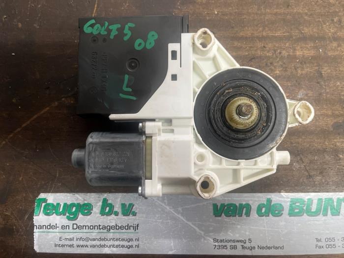Moteur de vitre portière d'un Volkswagen Golf, Volkswagen, -, 3 mois de garantie, Utilisé