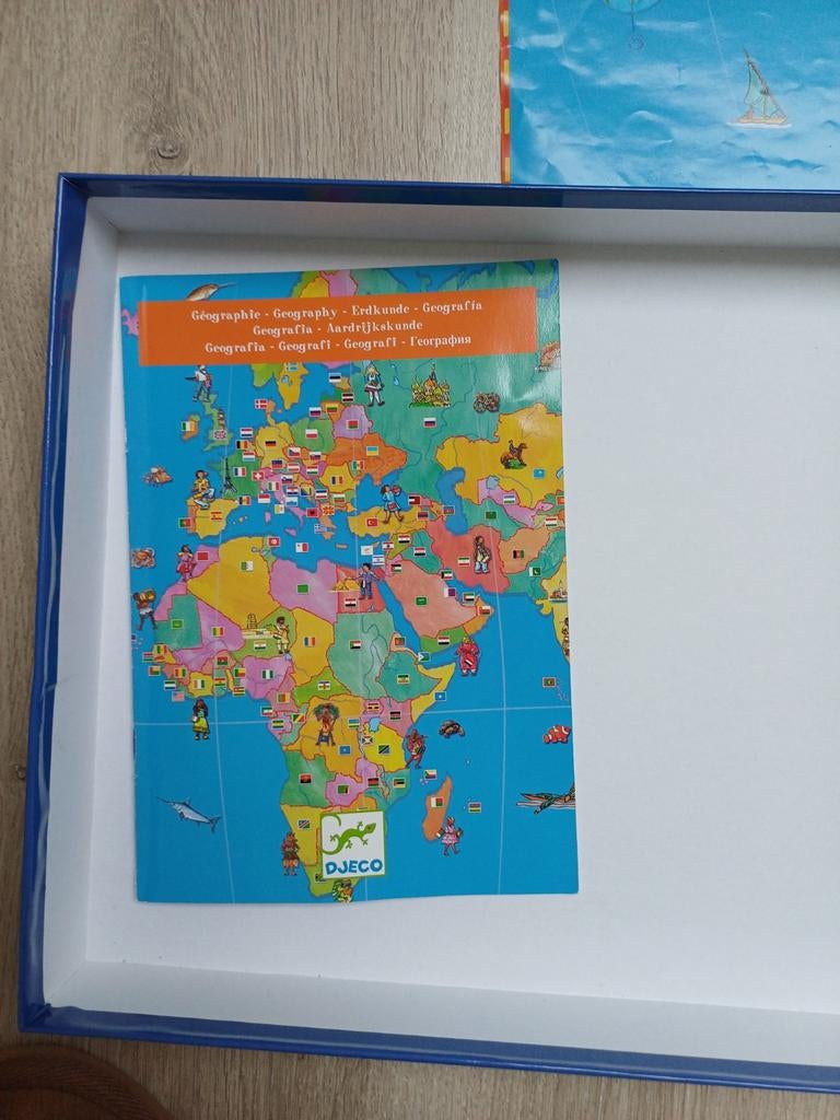 Puzzle djeco monde 200p, Enlèvement, Plus de 50 pièces, Utilisé, 6 ans ou plus