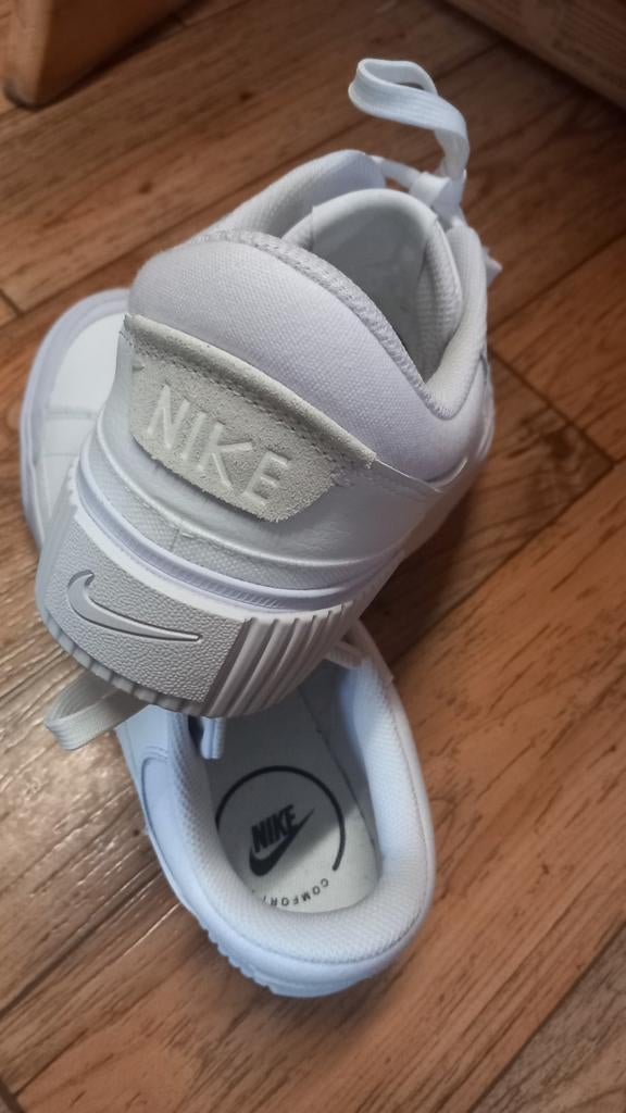 Nike maat 43, Ophalen of Verzenden, Zo goed als nieuw