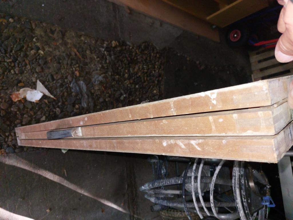 Table de tapisier, Enlèvement, Utilisé