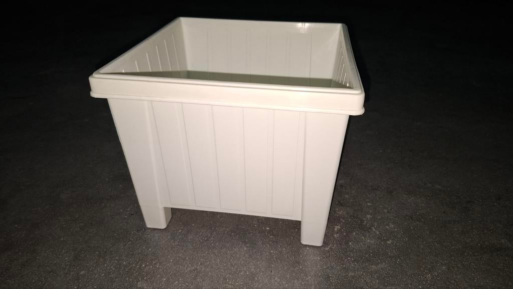 Vierkante witte plantenbak. Nieuw., Huis en Inrichting, Woonaccessoires | Kisten