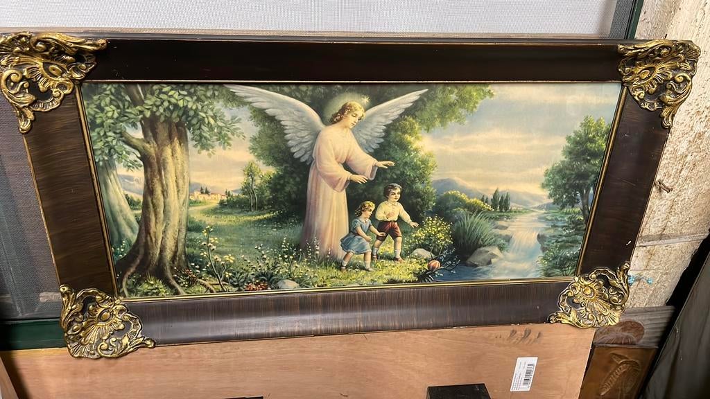 Oude kader angelus, Enlèvement