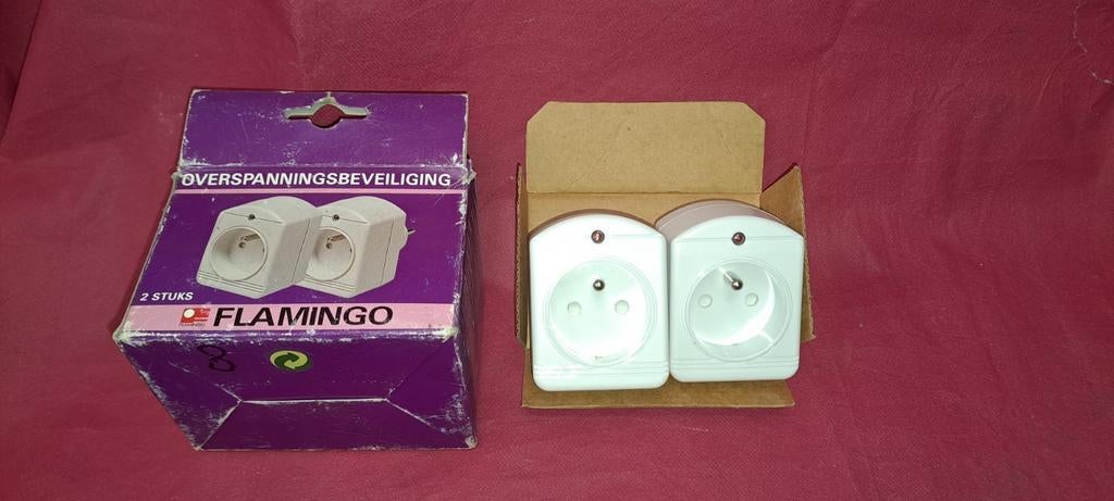 Protection contre les surtensions 230 + fils, prises, force, Bricolage & Construction, Électricité & Câbles, Enlèvement ou Envoi