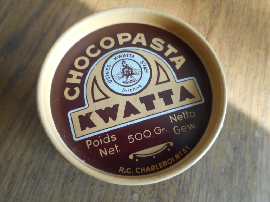 Boîte Kwatta  - Chocolat belge vintage - 5 €, Collections, Marques & Objets publicitaires, Enlèvement ou Envoi, Utilisé, Emballage