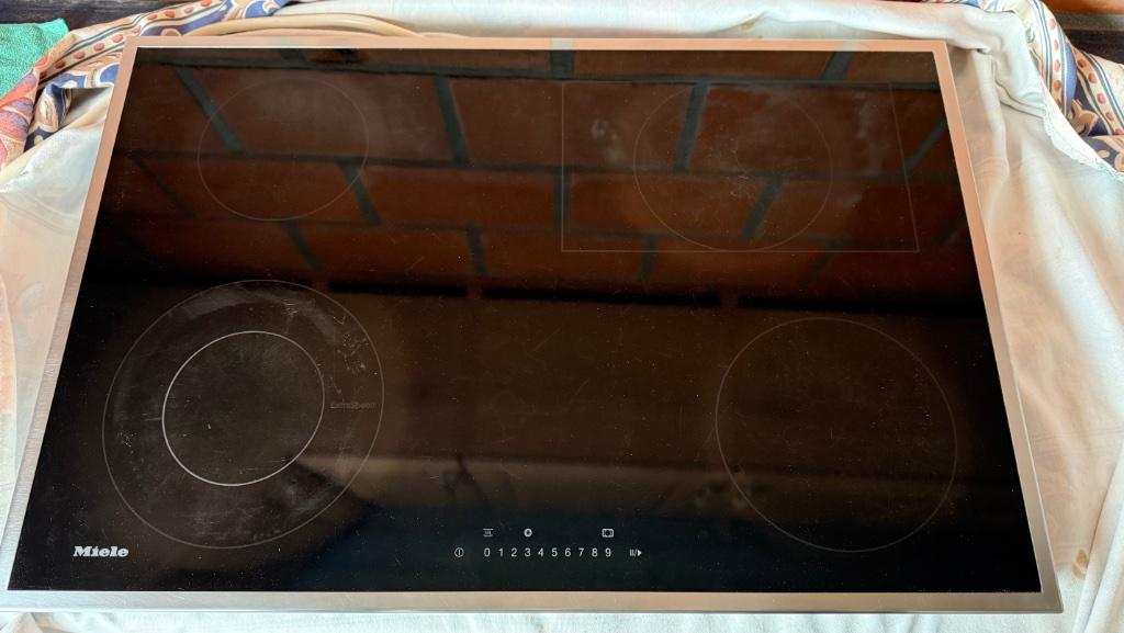 Miele halogeen keramische kookplaat KM6542 FR, Electroménager, Tables de cuisson, 4 zones de cuisson, Encastré, Comme neuf, Halogène
