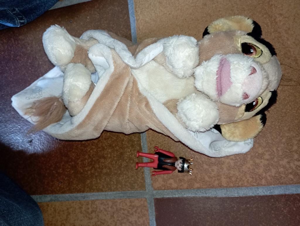 584) Mooie schattige knuffel lion king Nicotoy Disney 4, Kinderen en Baby's, Speelgoed | Knuffels en Pluche, Zo goed als nieuw