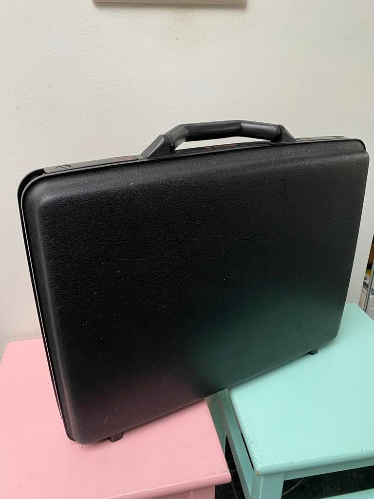 Samsonite attaché case., Bijoux, Sacs & Beauté, Valises, Enlèvement, Comme neuf