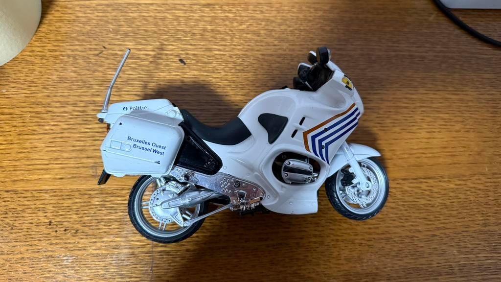 Speelgoedvoertuig! Speelgoedmotor! Politiemotor!, Ophalen of Verzenden, Gebruikt