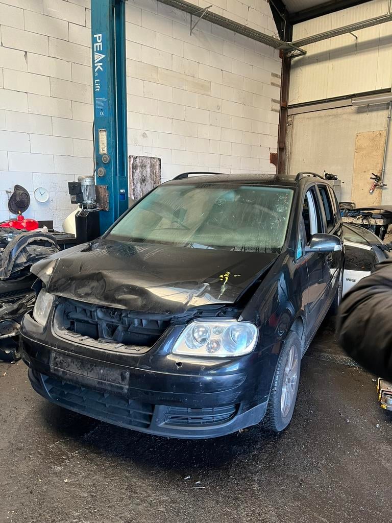 Volkswagen Touran 2009 Alle Onderdelen Beschikbaar, Ophalen of Verzenden, Volkswagen