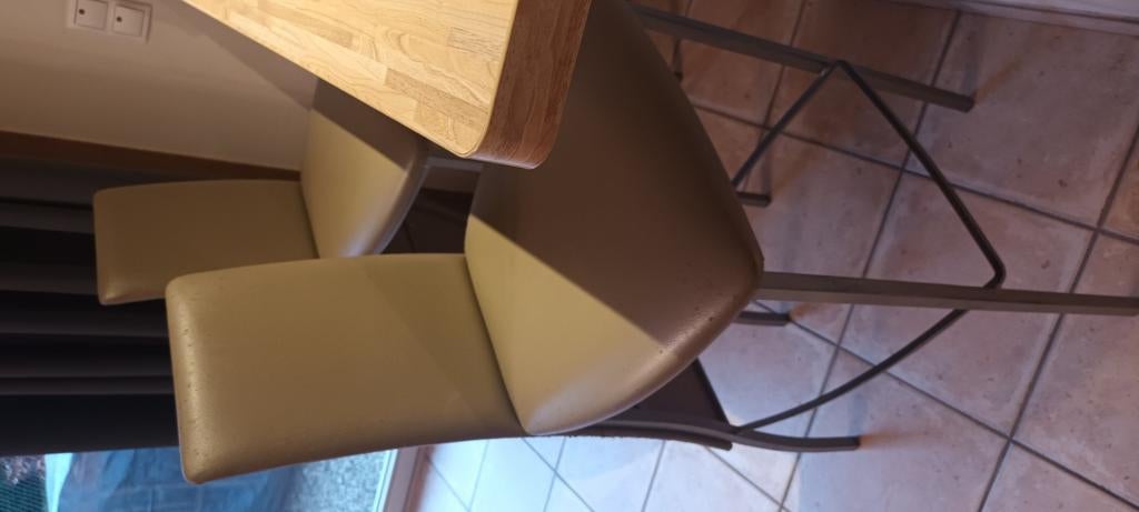 2 chaises hautes en cuir, Huis en Inrichting, Stoelen, Gebruikt, Eén, Leer, Ophalen