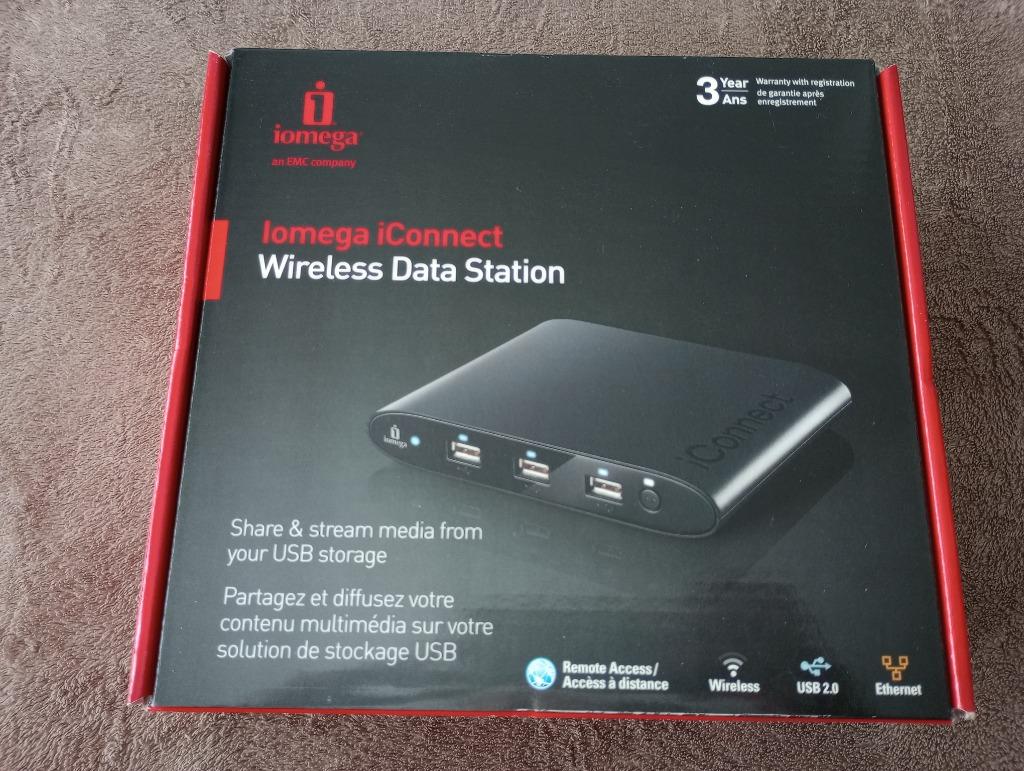 Iomega iConnect Wireless Data Station, Ophalen of Verzenden, Gebruikt, USB 2, Zonder harde schijf
