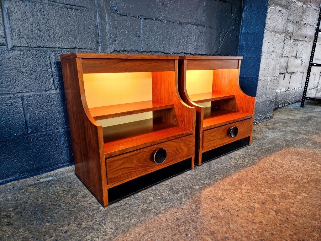 Paire de tables de chevet en palissandre, années 1960-70, Maison & Meubles, 45 à 65 cm, ..., Enlèvement, Utilisé