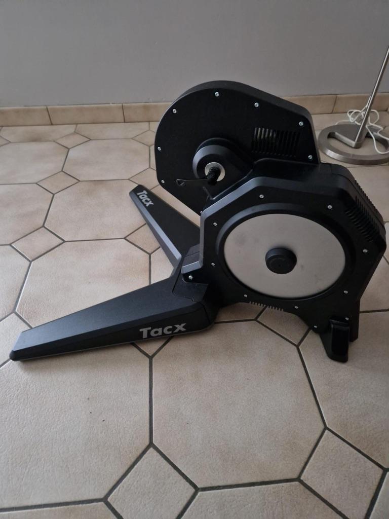 Tacx flux S smart (2021), Sport en Fitness, Ophalen, Zo goed als nieuw, Overige typen