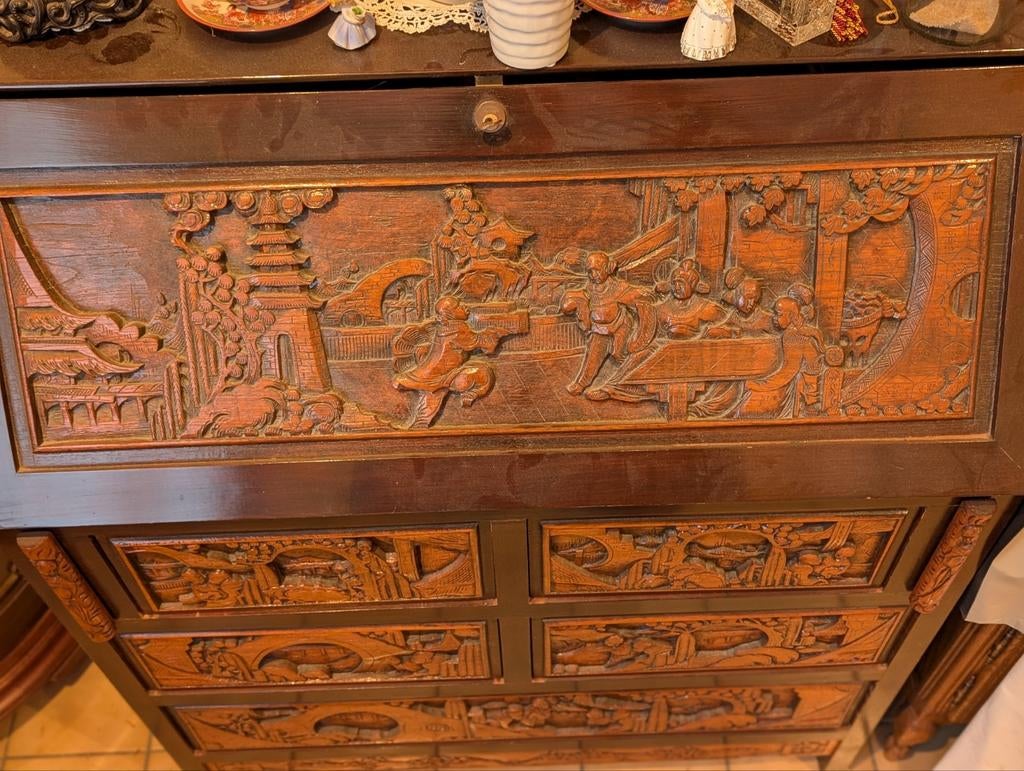 Petit bureau à 5 tiroirs, Enlèvement