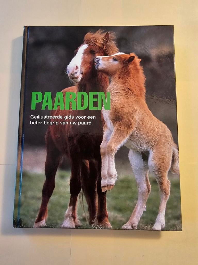 Paarden: geïllustreerde gids voor een beter begrip van uw pa, Boeken, Dieren en Huisdieren, Ophalen of Verzenden, Zo goed als nieuw