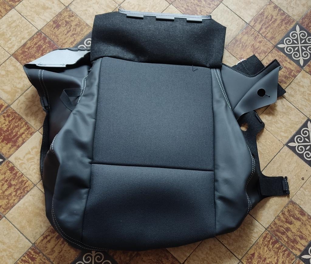 COUSSIN ASSISE - RENAULT SCENIC II ET GRAND SCENIC II, Ophalen, Renault
