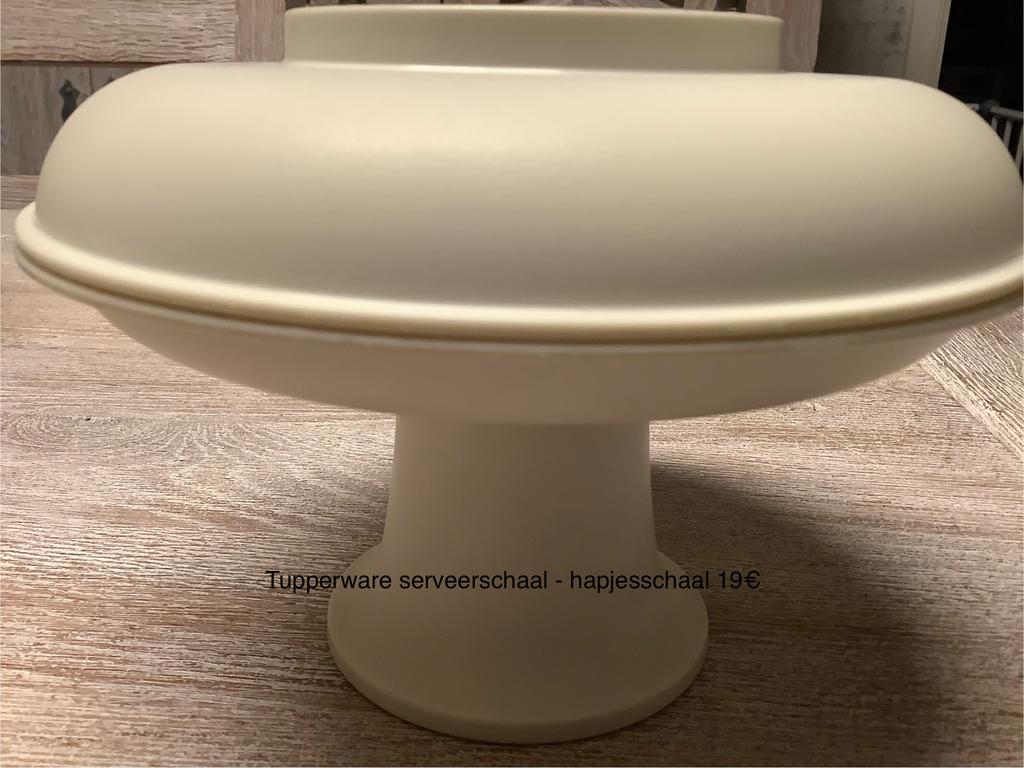 Assiette de service vintage  - assiette à gâteau, Maison & Meubles, Cuisine| Tupperware, Comme neuf, Enlèvement ou Envoi