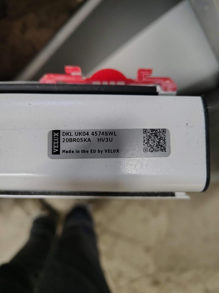 Velux verduisterend rolgordijn (manueel) - DKL UK04 4574SWL, Doe-het-zelf en Bouw, Ophalen, Nieuw, Minder dan 100 cm, Overige kleuren