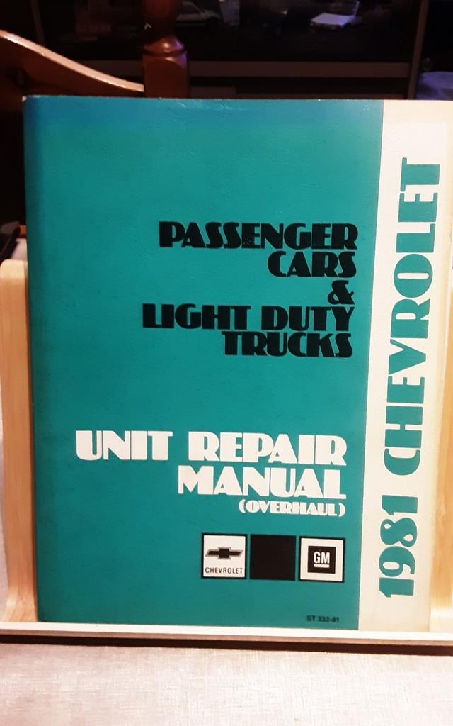 Chevrolet 1981 passenger cars &Light duty trucks, Enlèvement ou Envoi, Chevrolet