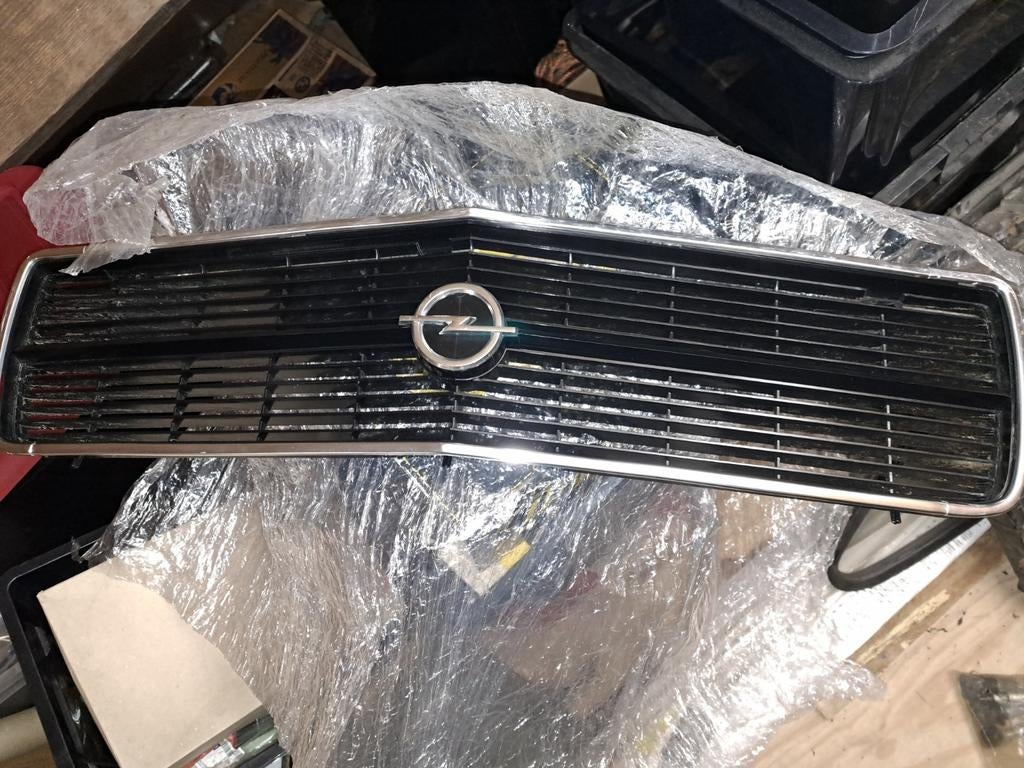 Radiator Grill Rekord D nieuw, Voor, Opel, Nieuw, Ophalen of Verzenden