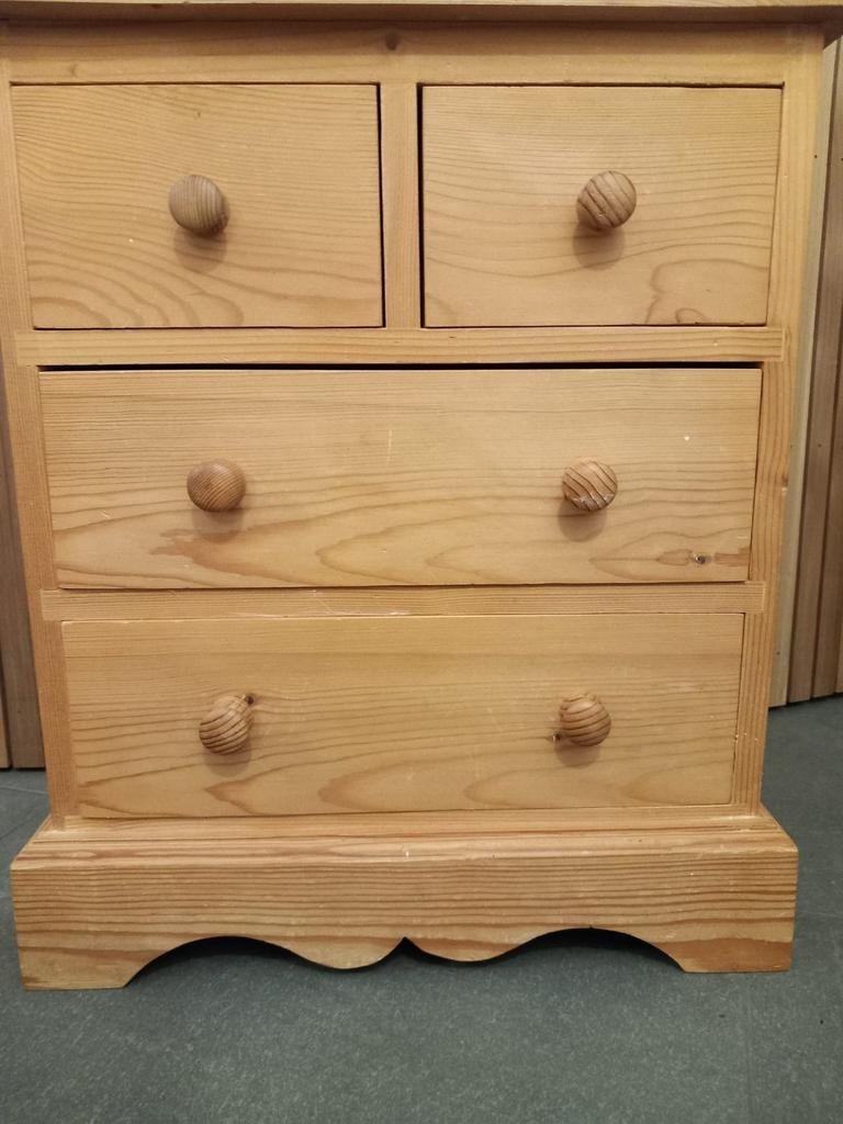 Petite commode / Table de nuit, Enlèvement, Utilisé