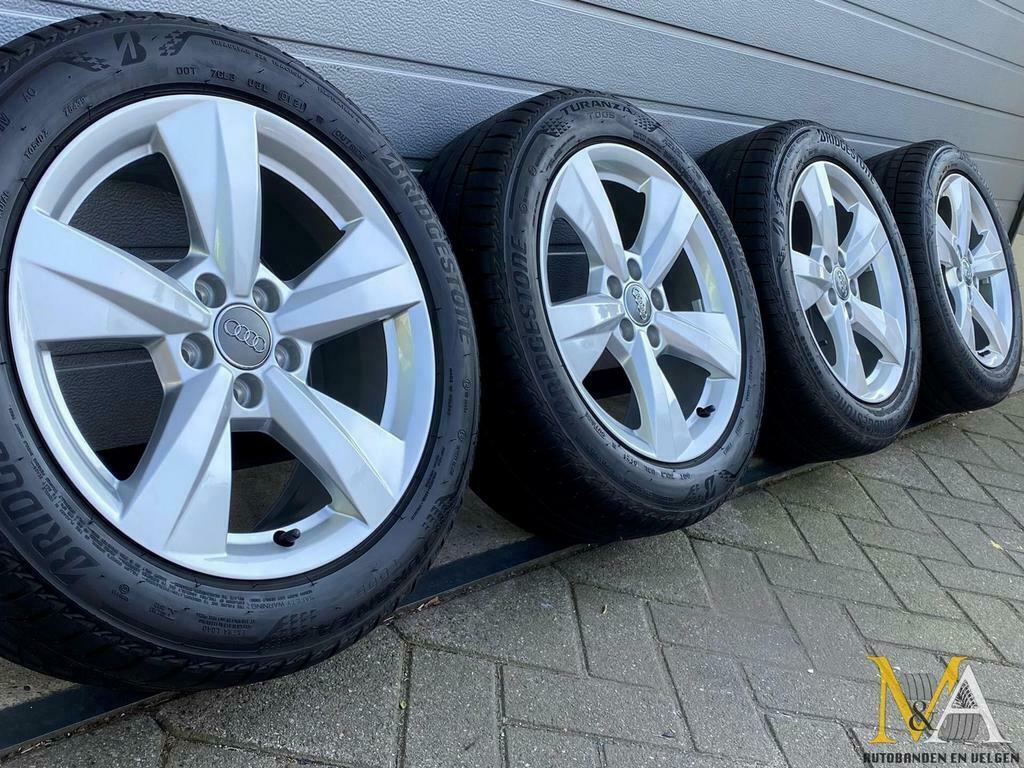 16 inch originele Audi A1 S1 velgen + zomerbanden, Gebruikt, Velg(en), 16 inch, Personenwagen