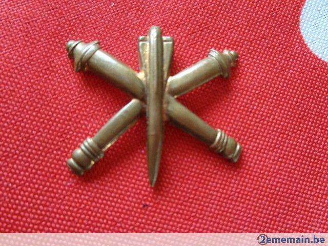 Insigne militaire Belge. "Artillerie". N 4., Ophalen of Verzenden