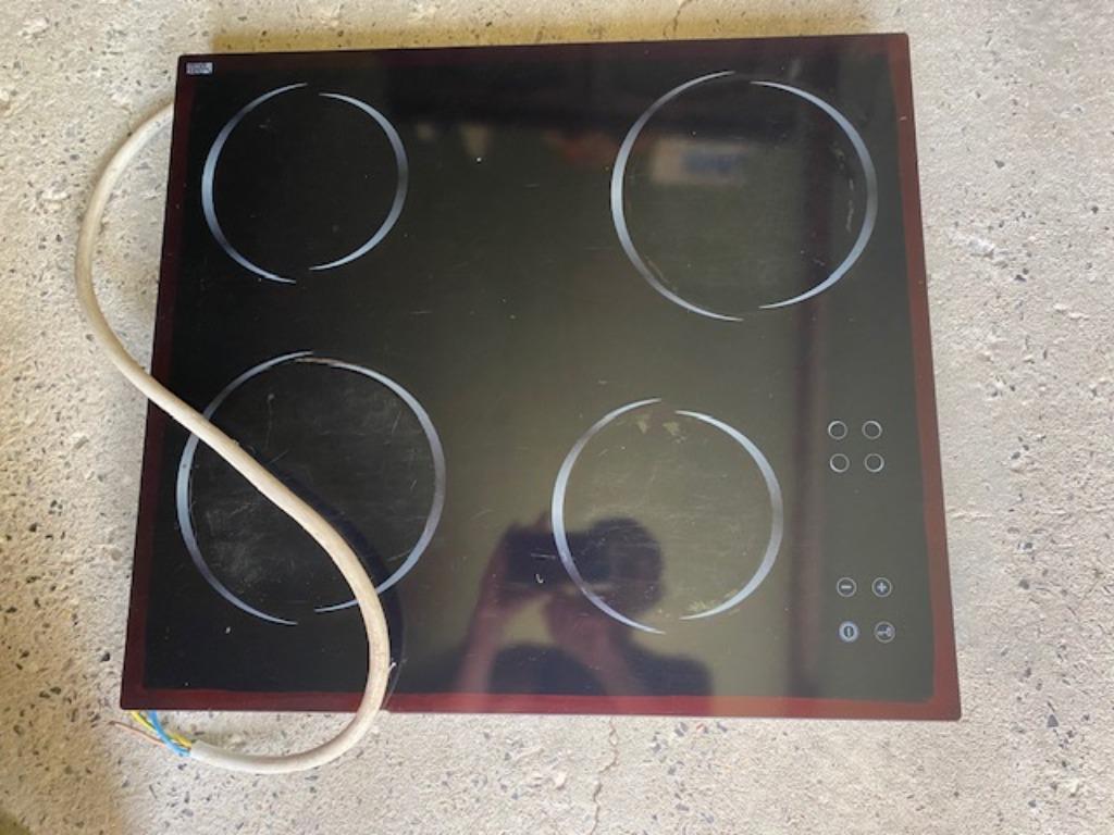 elektrische kookplaat, 4 zones de cuisson, Encastré, Enlèvement, Utilisé
