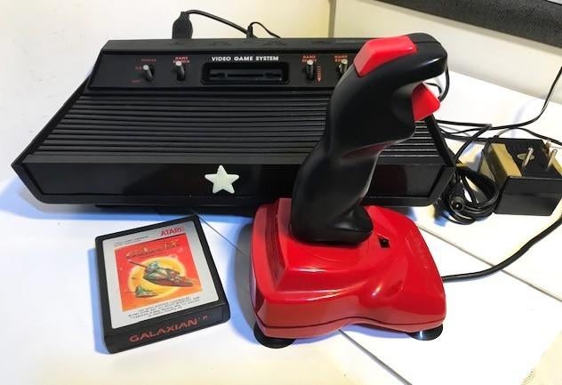 Atari 2600 video gameconsole compleet + 1 spel 🤗💑😍🔊🎶👌, Games en Spelcomputers, Spelcomputers | Atari, Met games, Ophalen of Verzenden