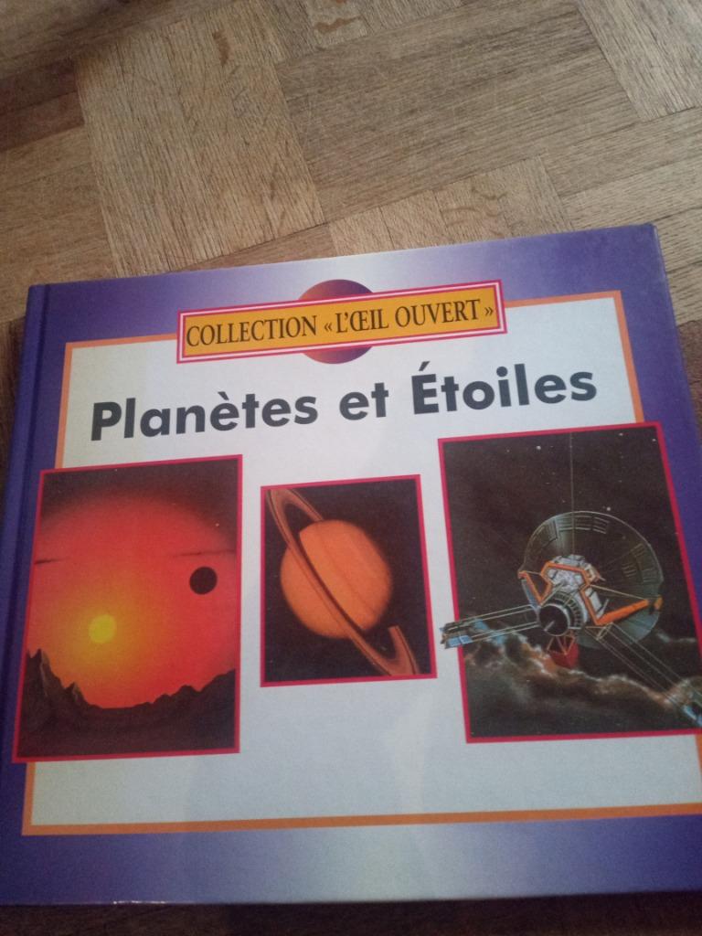 Livre collection l œil ouvert planètes et étoiles, Ophalen of Verzenden