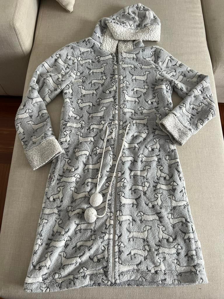 Peignoir pijama chaud Rebelle taille S, Enfants & Bébés, Enlèvement, Comme neuf