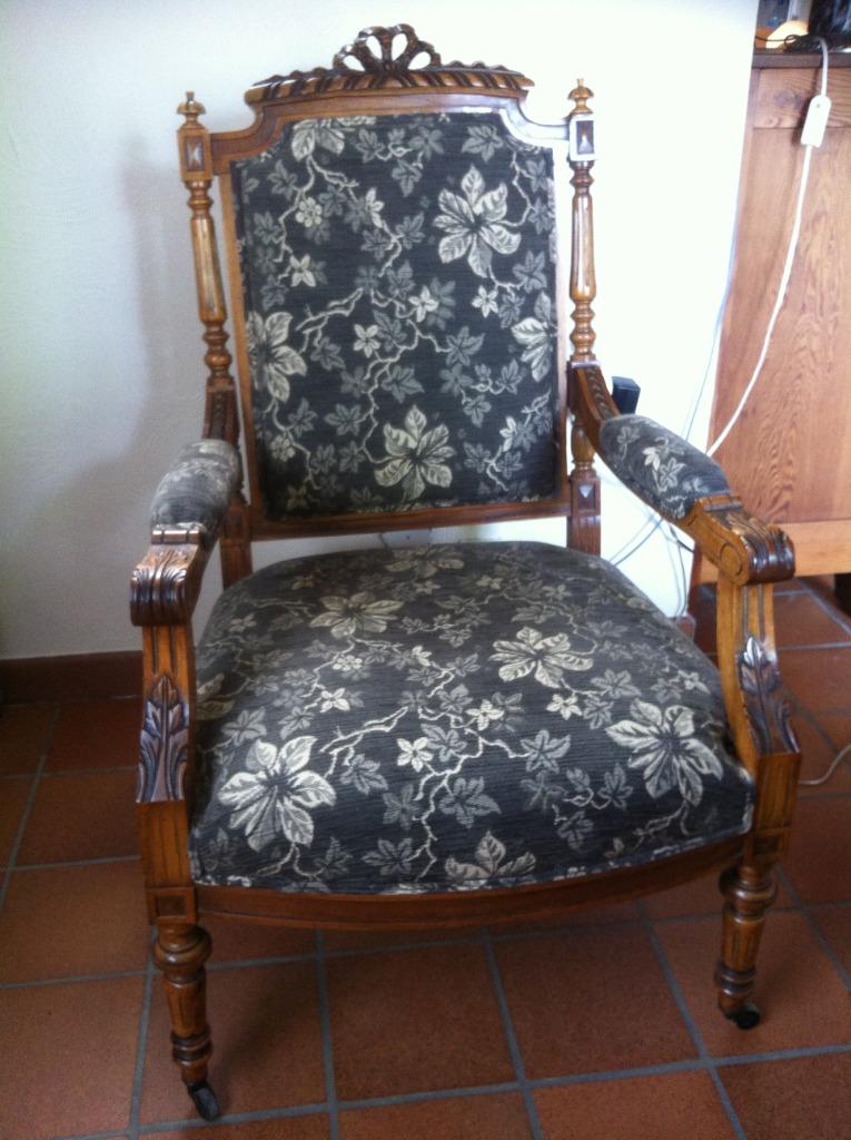 Chaise ancienne en cerisier avec nouveau rembourrage, Antiquités & Art, Enlèvement