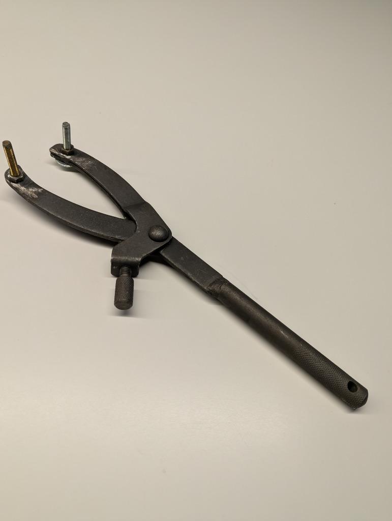 Vario blokkeersleutel voor Vespa, Piaggo, Peugeot, Aprilia ., Fietsen en Brommers, Ophalen, Gebruikt, Vespa