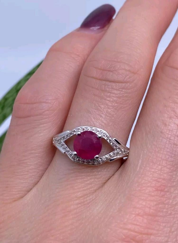 Vergulde sterling zilveren ring met natuurlijke robijn, Handtassen en Accessoires, Ringen, Nieuw, Dame, 18 tot 19, Rood, Zilver