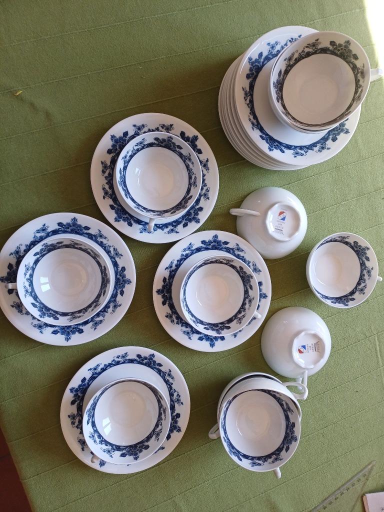 Service à café en porcelaine BERRY, Enlèvement ou Envoi, Neuf, Porcelaine, Service complet