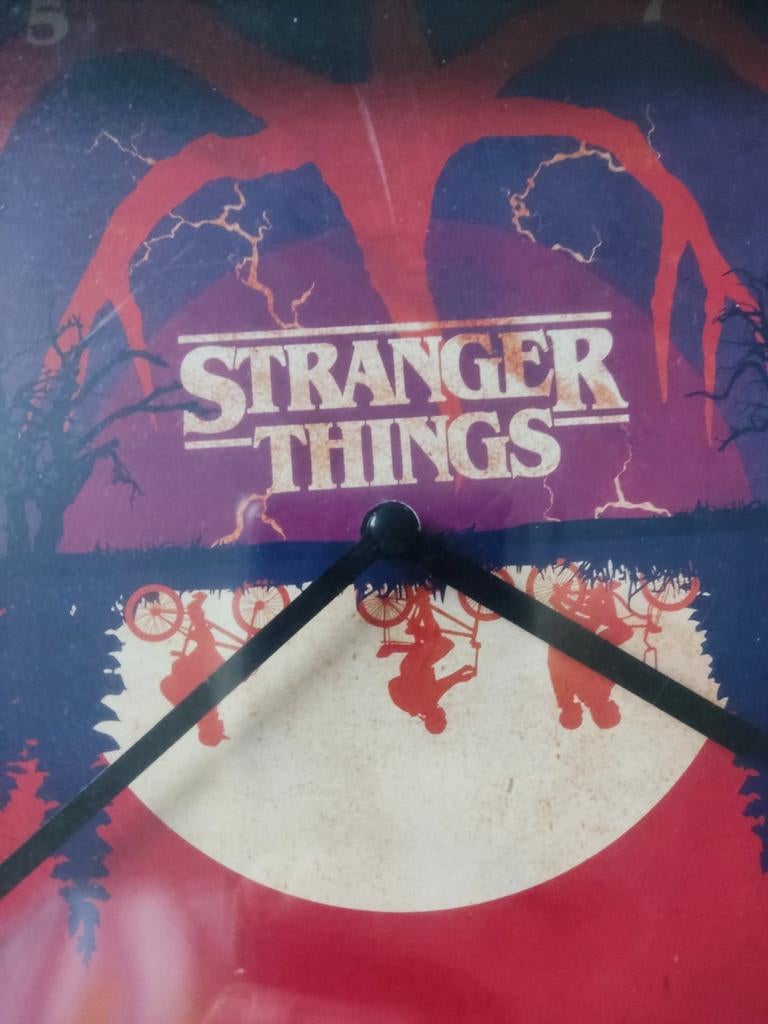Vreemde dingen klok, Cd's en Dvd's, Ophalen of Verzenden, Nieuw in verpakking