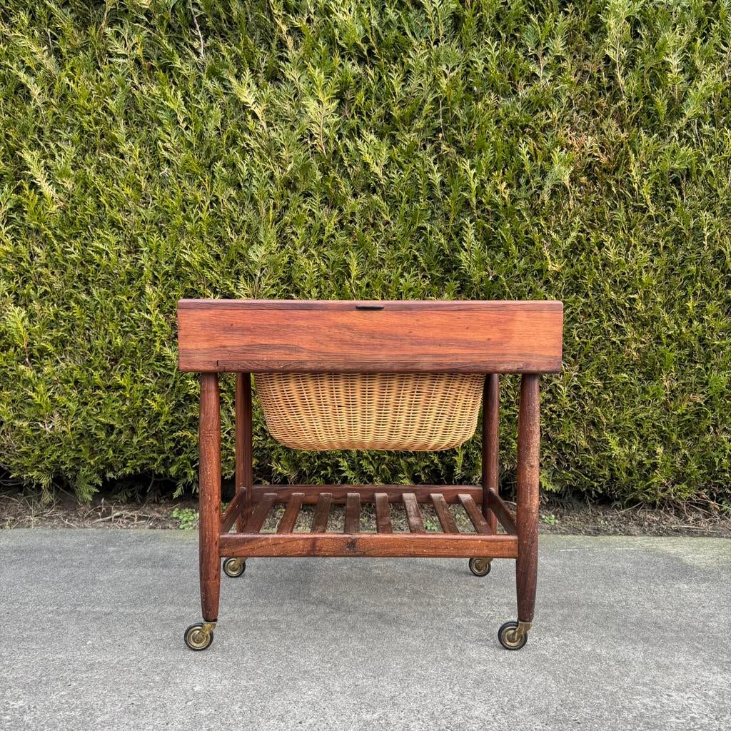 Scandinavische naaitafel - Mobler of Vitra, 1960, Antiek en Kunst, Ophalen