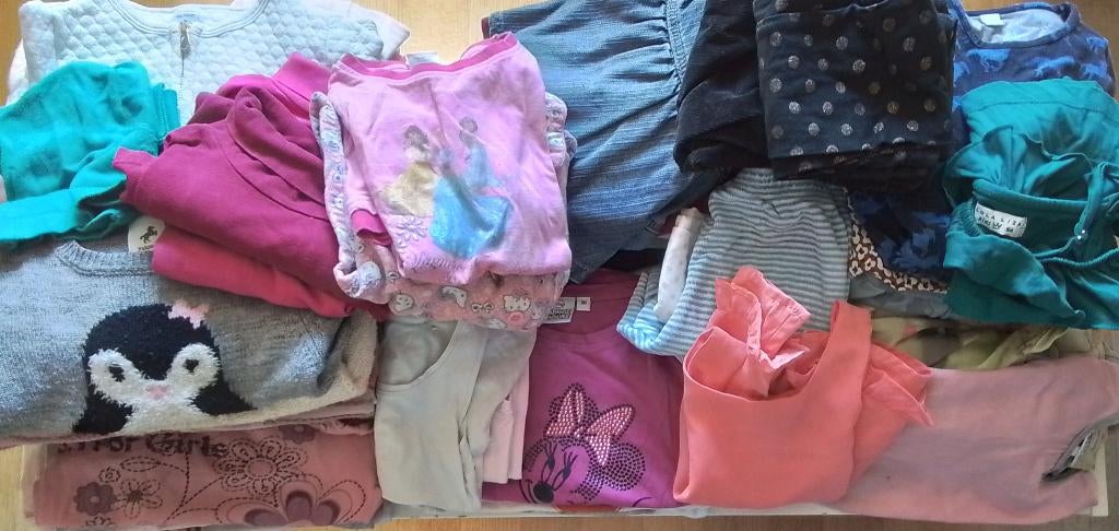 Pakket 54 stuks meisjeskleren maat 104 / 4 jaar, Ophalen of Verzenden, Maat 104
