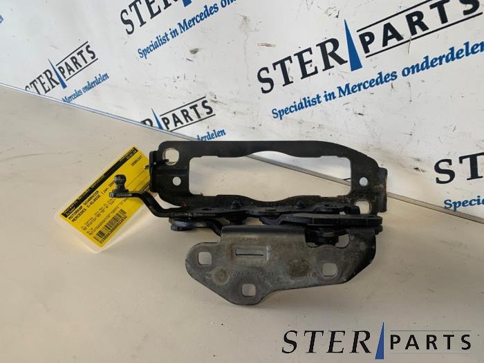 Charnière capot d'un Mercedes C-Klasse, 3 mois de garantie, Utilisé, -, -