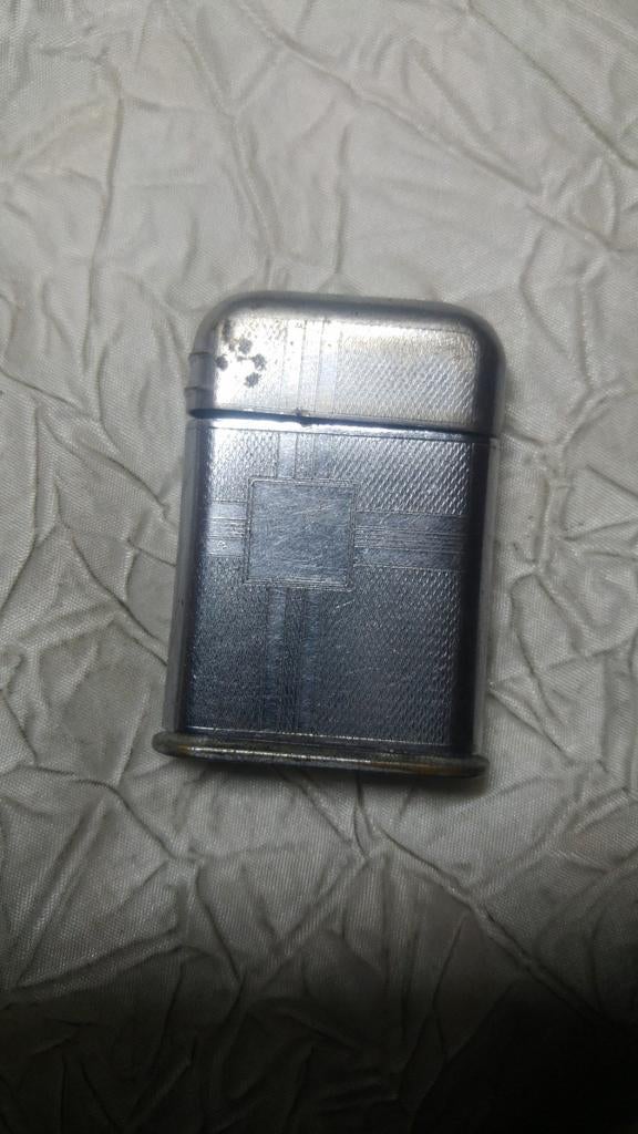 Vintage aansteker briquet Thorens tank 004, Ophalen of Verzenden