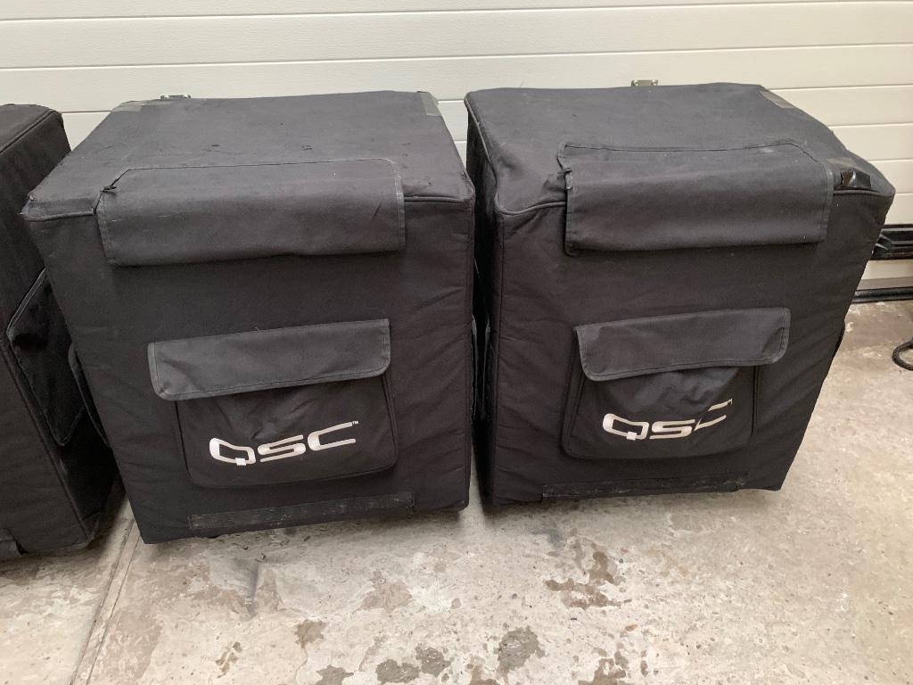 Qsc KW181 sub met qsc hoes, TV, Hi-fi & Vidéo, Enlèvement, Comme neuf, Subwoofer, Autres marques