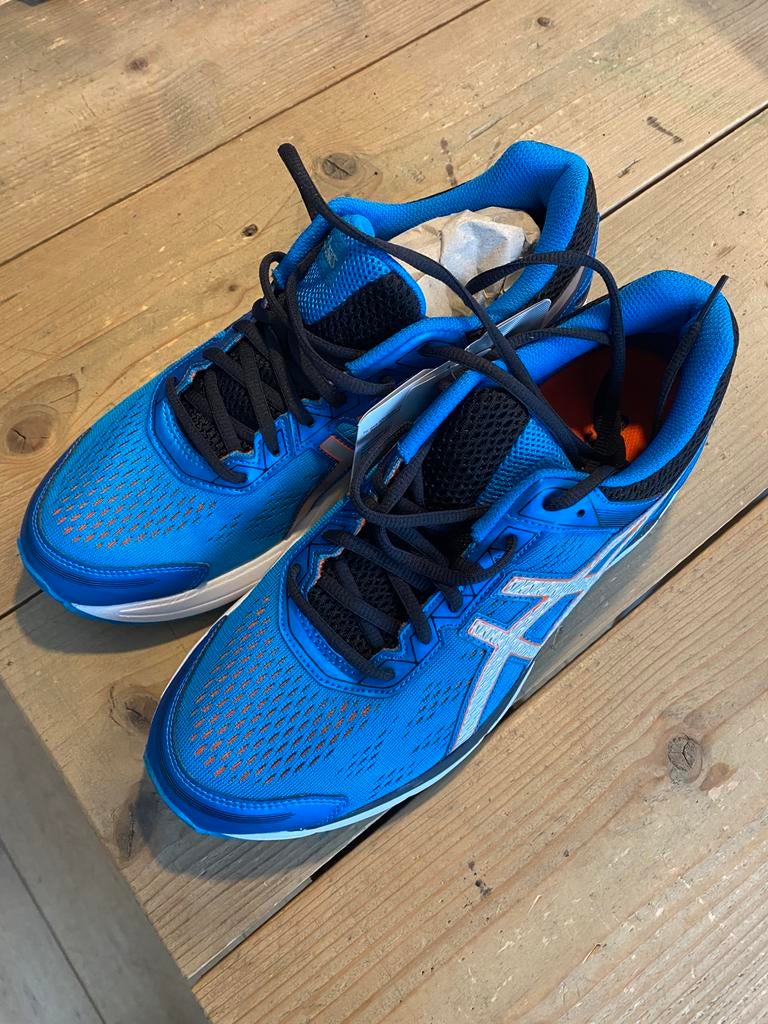 Asics, Ophalen, Nieuw