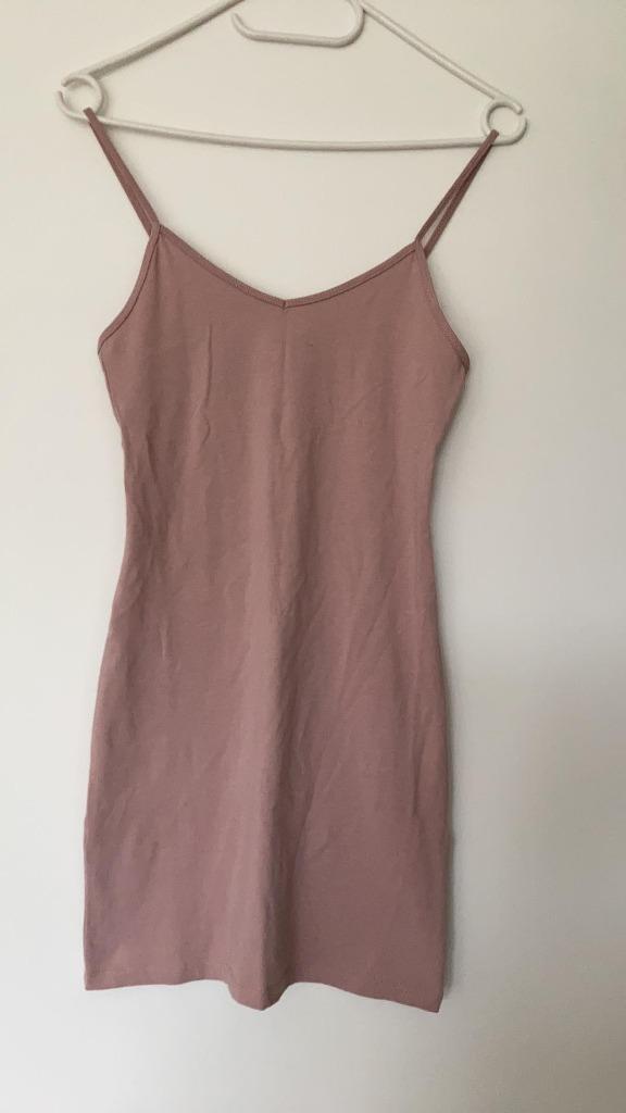 Robe Primark neuve taille 34, Neuf, Enlèvement ou Envoi, Primark, Au-dessus du genou