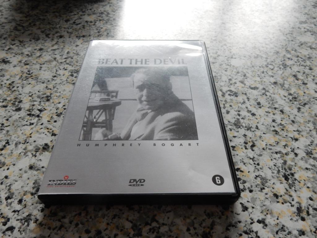 nr.2026- Dvd: beat the devil - thriller (zwart/wit), Cd's en Dvd's, Dvd's | Klassiekers, Zo goed als nieuw, Thrillers en Misdaad