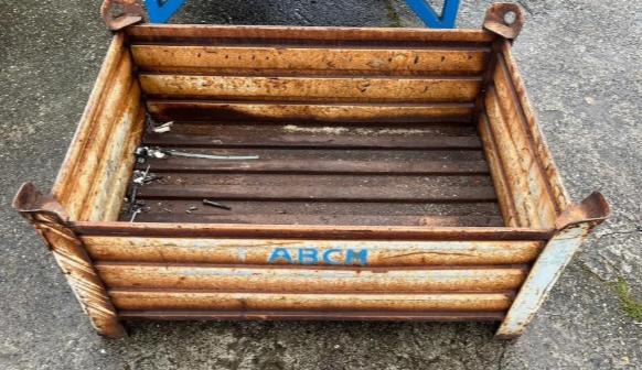 metalen stapelbak, Ophalen, Gebruikt, 100 cm of meer, 60 cm of meer