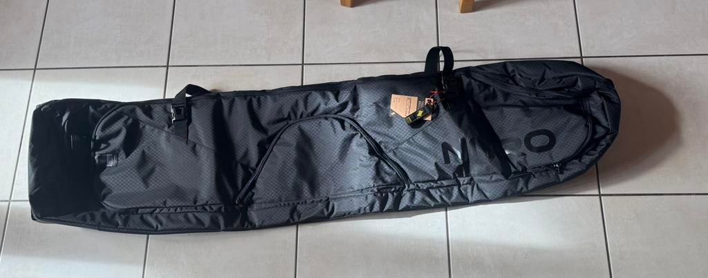 Snowboard zak Nitro met wielen, Ophalen, Nieuw