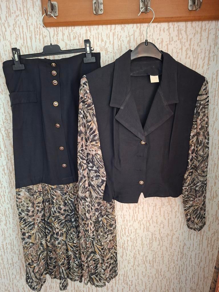Tweestuk blouse met rok, Ophalen